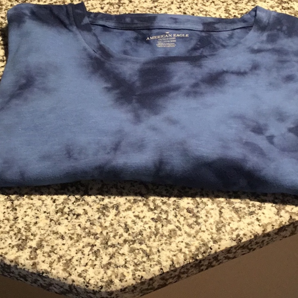 Tee shirt